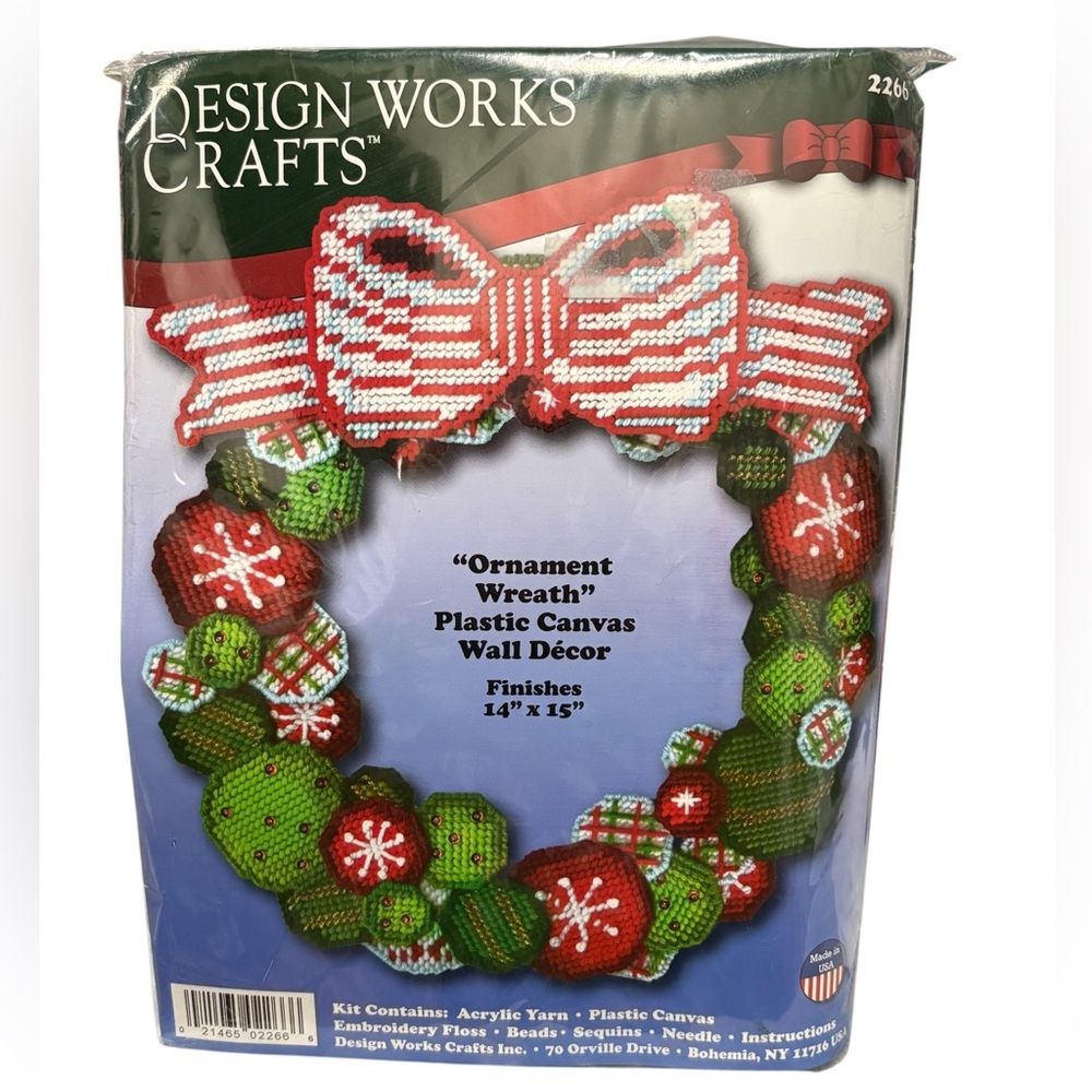 New Design Works Crafts # 2266 Plastic Canvas Ornament Wreath Kit